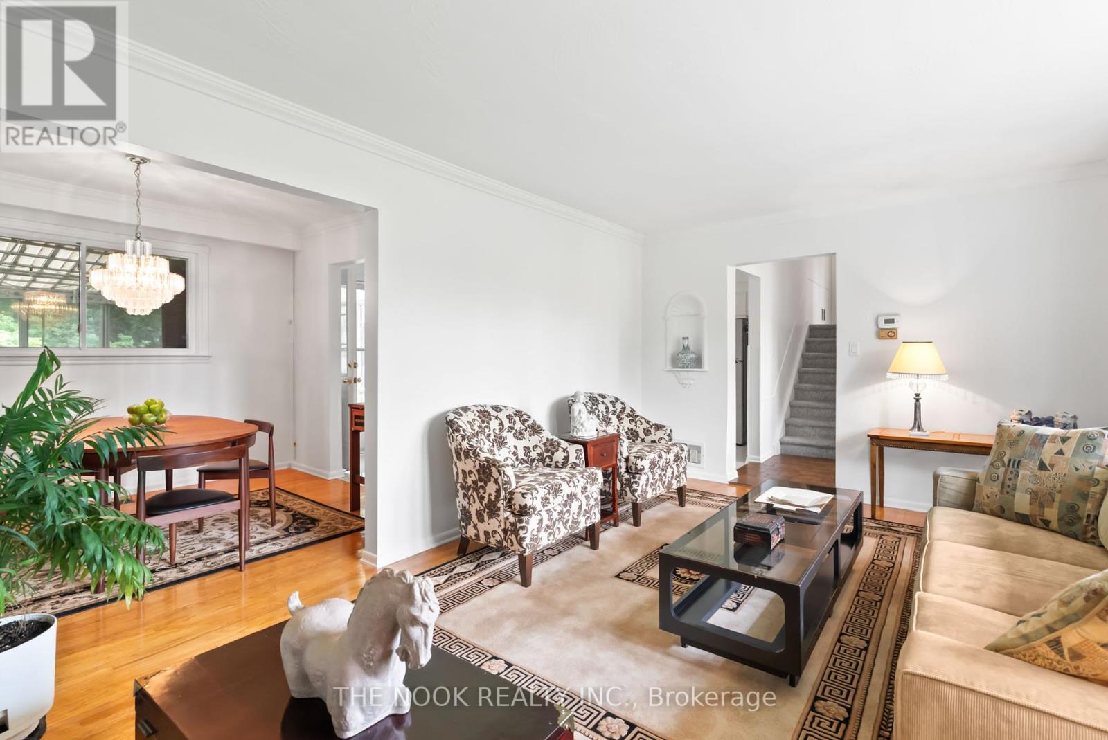 Photo 7 of 14 Carwin Crescent, Ajax ON