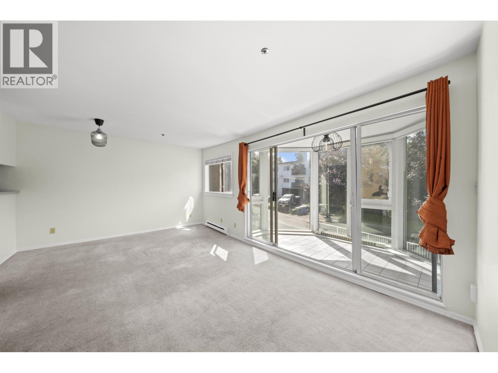Photo 5 of 308 2238 Eton Street, Vancouver BC