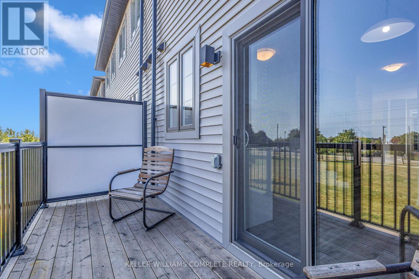 Photo 11 of 29 575 Woodward Avenue, Hamilton ON