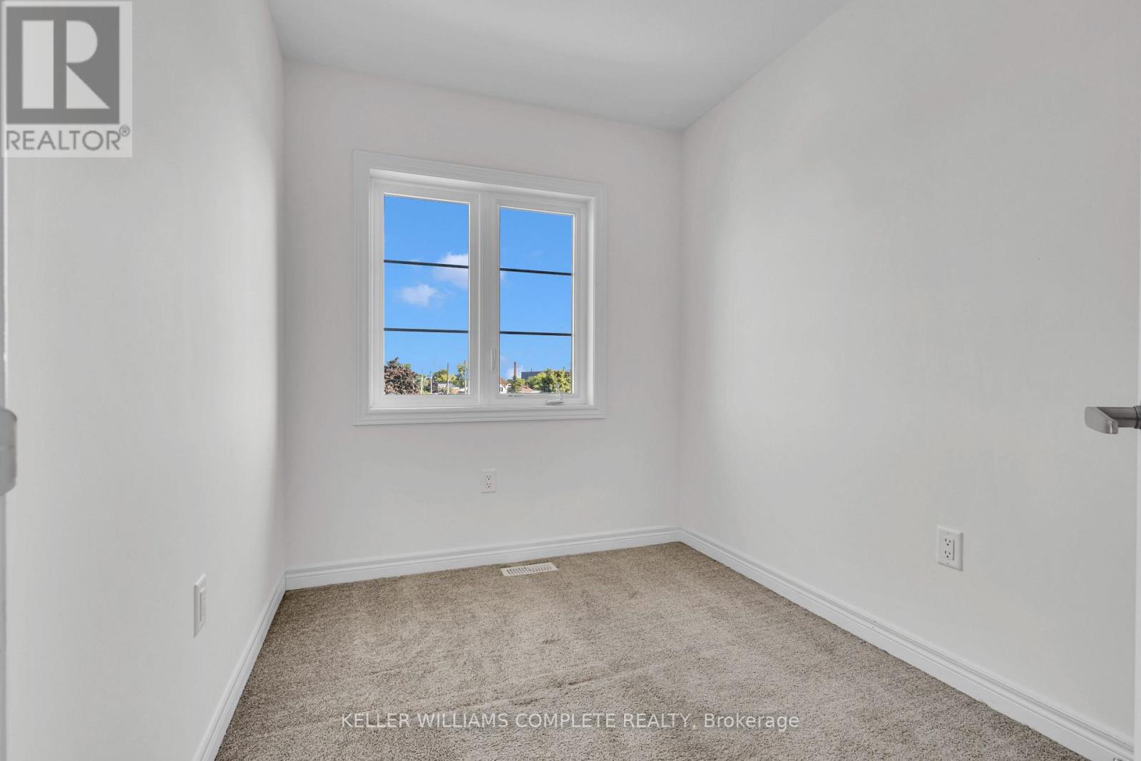 Photo 32 of 29 575 Woodward Avenue, Hamilton ON
