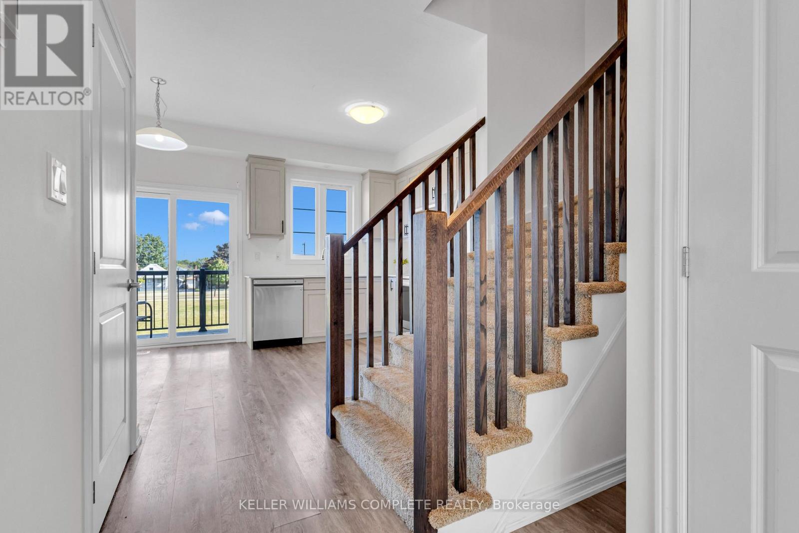 Photo 13 of 29 575 Woodward Avenue, Hamilton ON