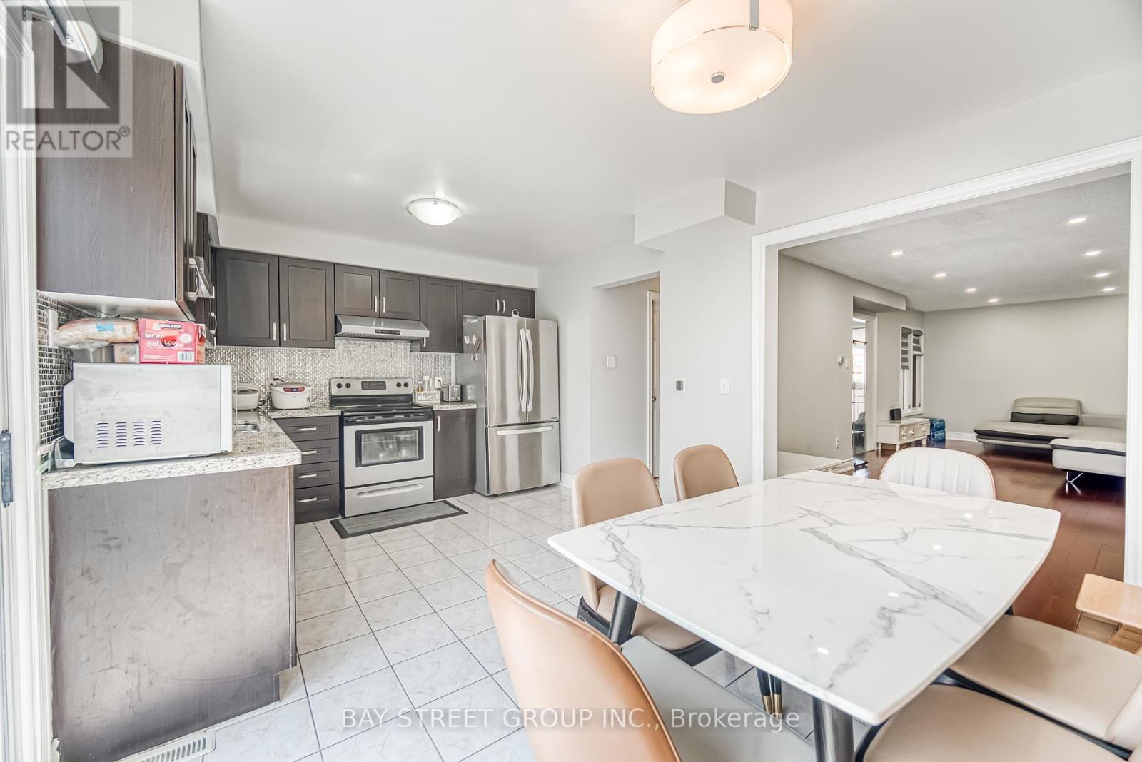 Photo 13 of 185 Sophia Road, Markham ON