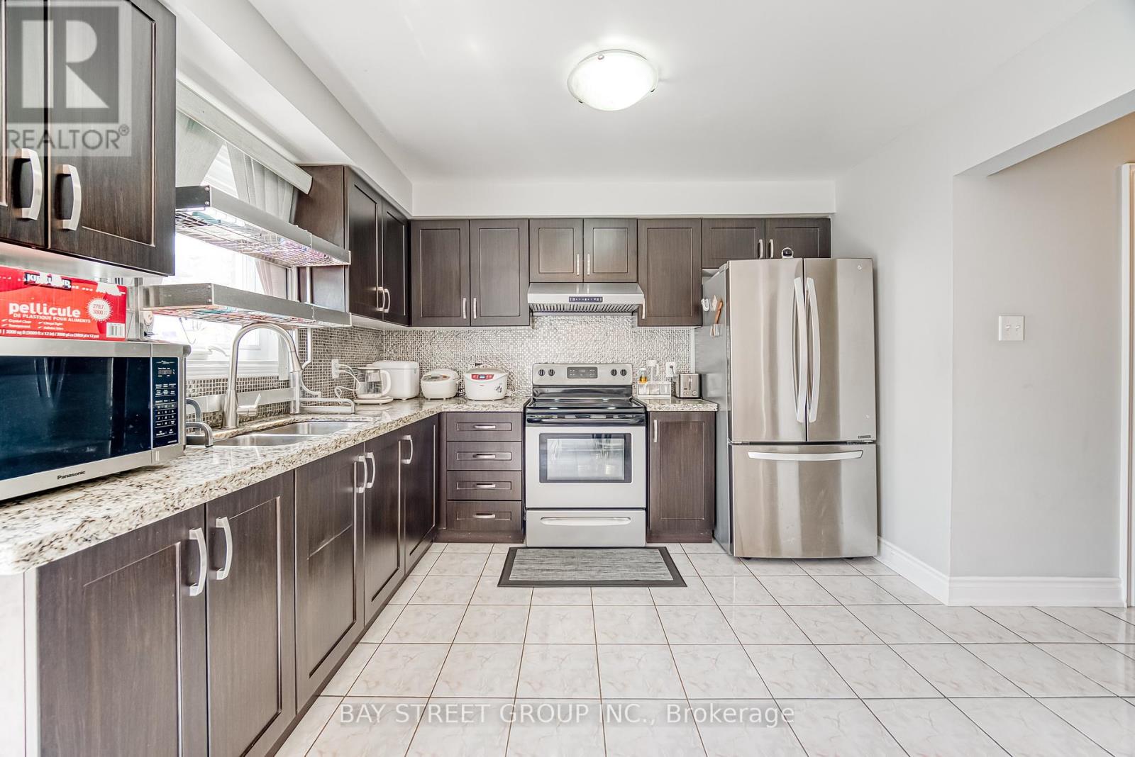 Photo 16 of 185 Sophia Road, Markham ON