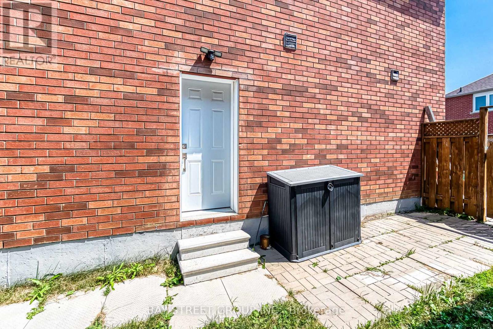 Photo 31 of 185 Sophia Road, Markham ON