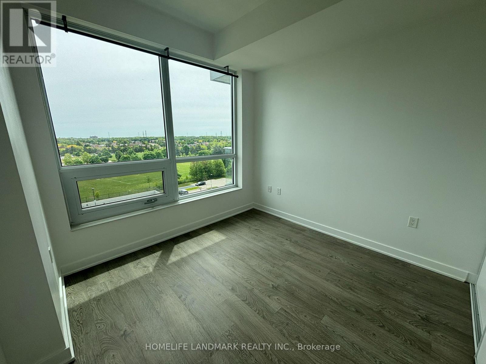 Photo 13 of 604 4677 Glen Erin Drive, Mississauga ON