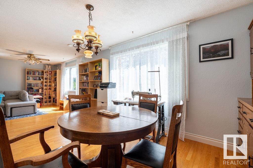 Photo 7 of 148 Willow Dr, Wetaskiwin AB
