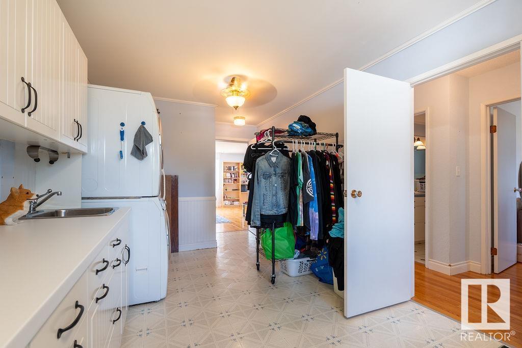 Photo 3 of 148 Willow Dr, Wetaskiwin AB