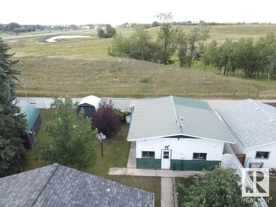 Photo 70 of 148 Willow Dr, Wetaskiwin AB