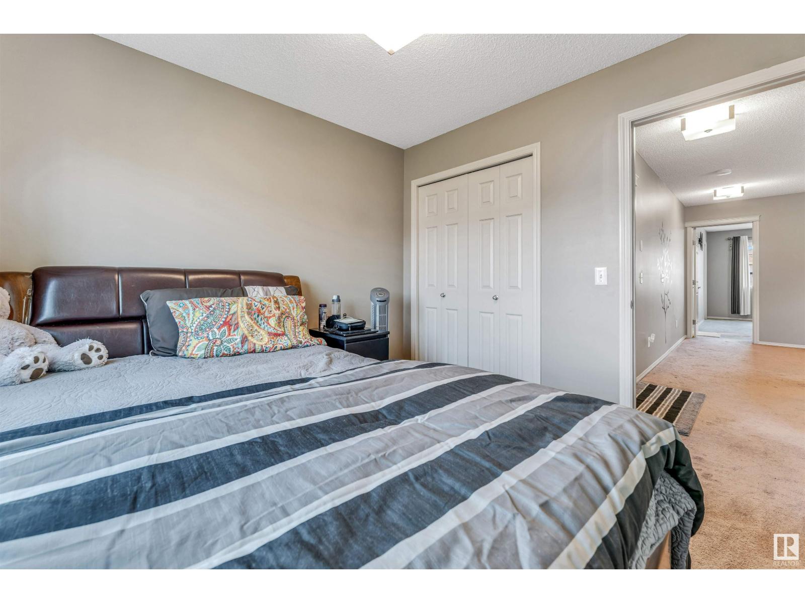 Photo 26 of 1415 26 Av Nw, Edmonton AB