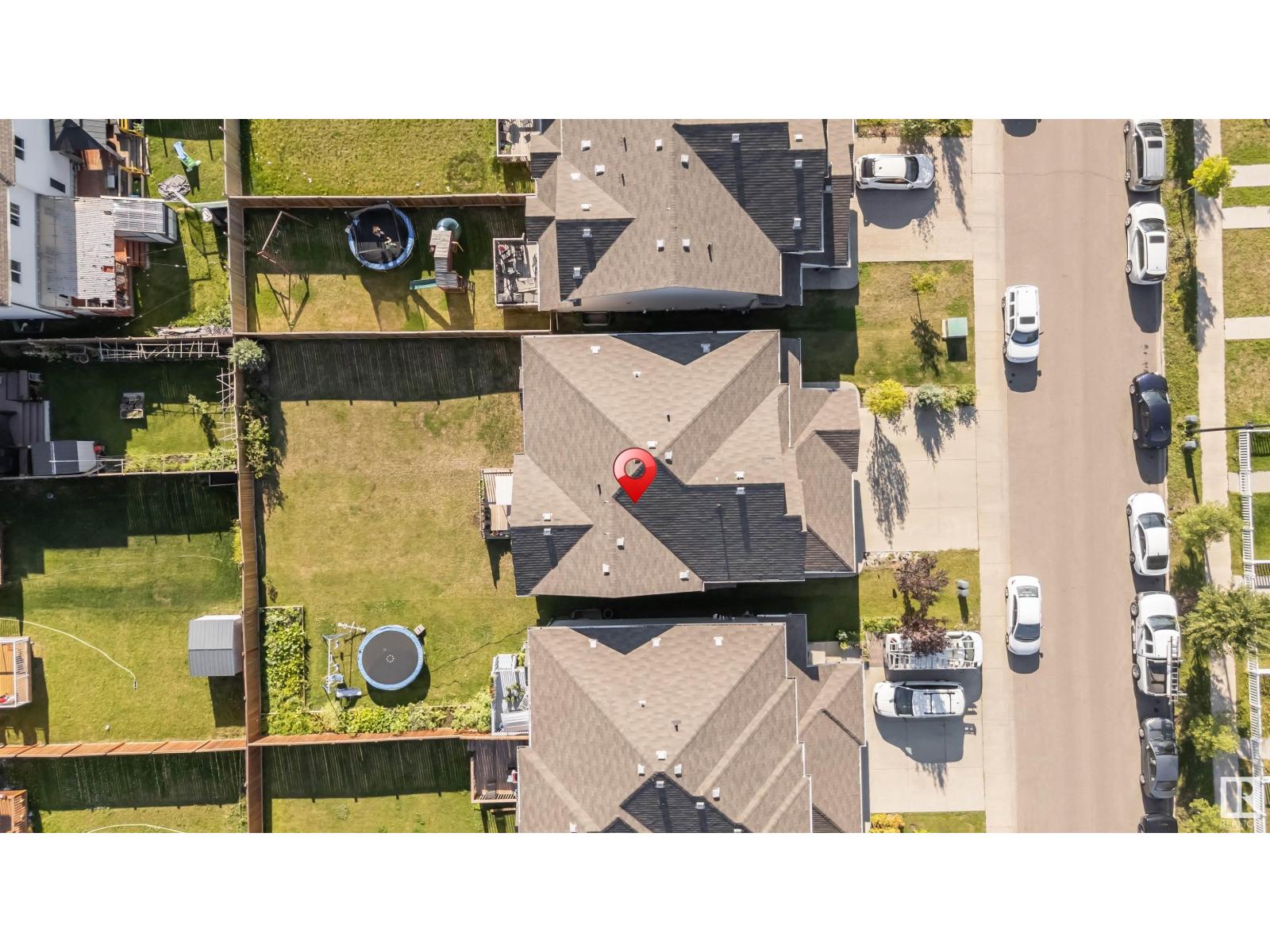 Photo 3 of 1415 26 Av Nw, Edmonton AB