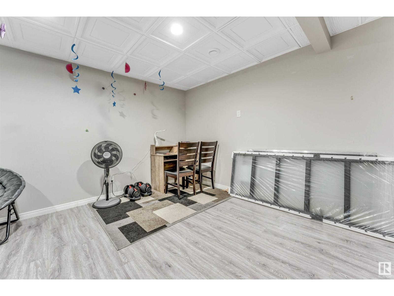 Photo 32 of 1415 26 Av Nw, Edmonton AB