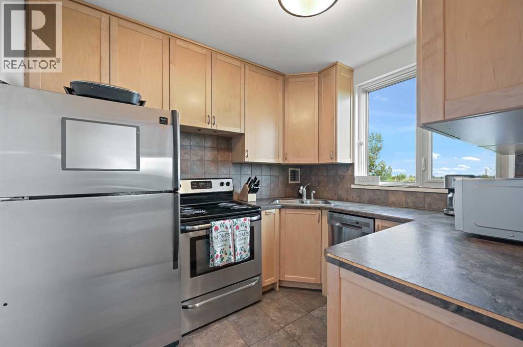 Single Family House for Sale in   Rideau Place SW Rideau Park Calgary 