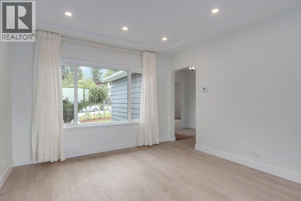 Photo 8 of 181 W Windsor Road, North Vancouver BC