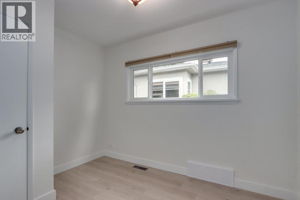 Photo 9 of 181 W Windsor Road, North Vancouver BC