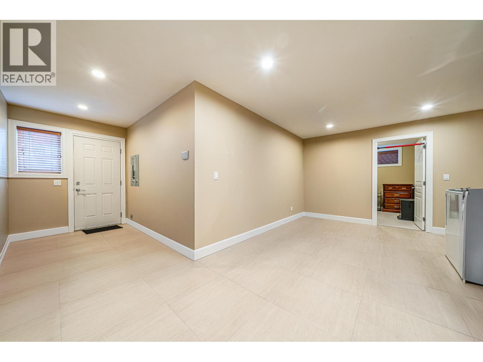 Photo 18 of 3968 Spruce Street, Burnaby BC