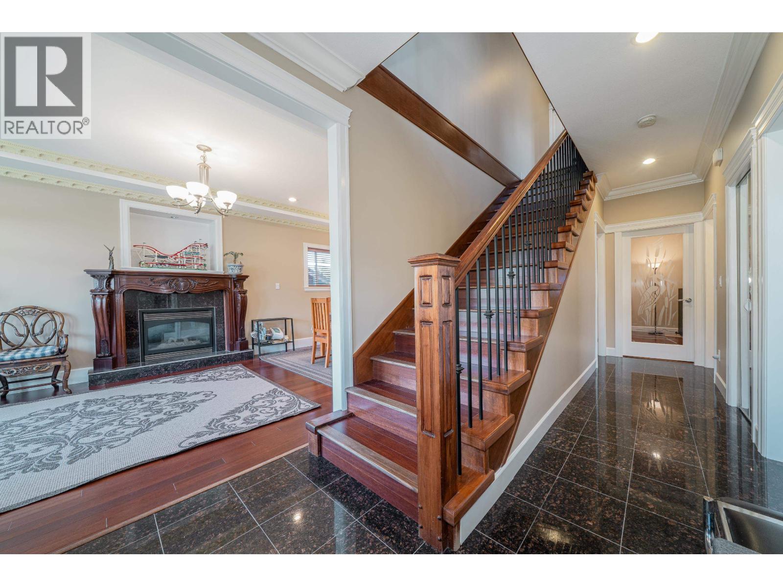 Photo 4 of 3968 Spruce Street, Burnaby BC