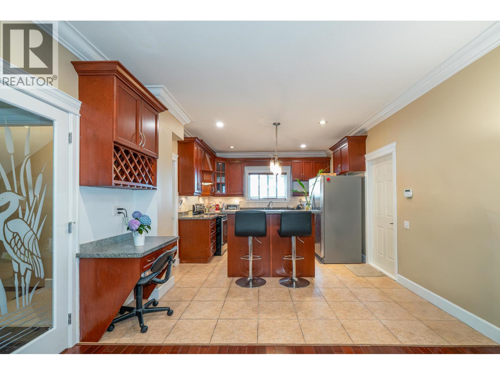Photo 5 of 3968 Spruce Street, Burnaby BC