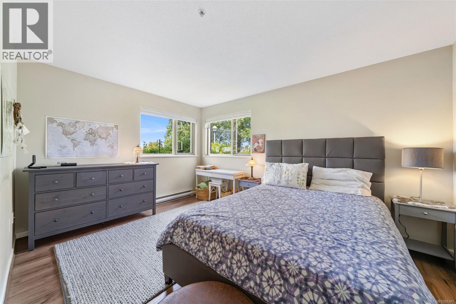 111 27 Songhees Road, Victoria