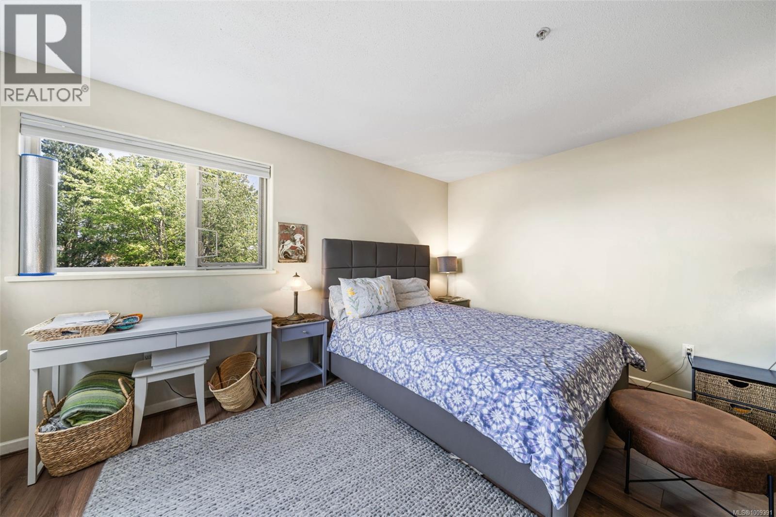 111 27 Songhees Road, Victoria