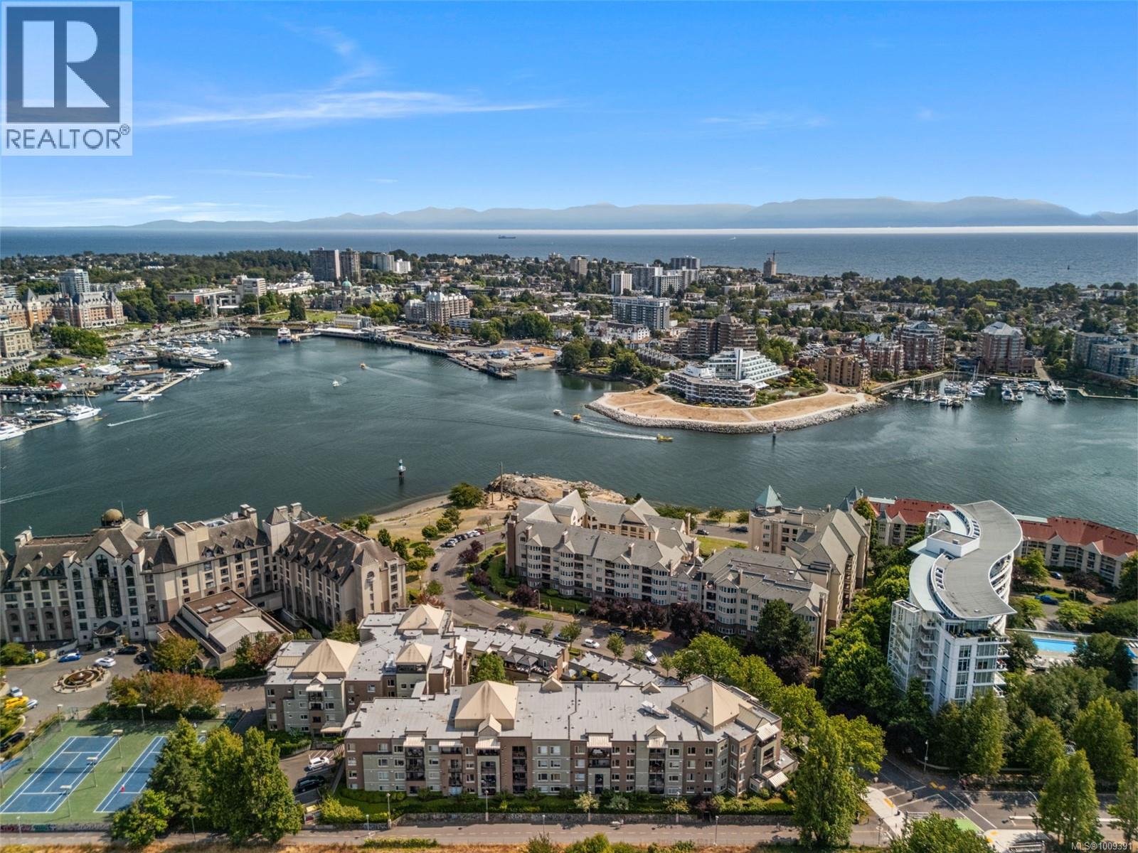 111 27 Songhees Road, Victoria
