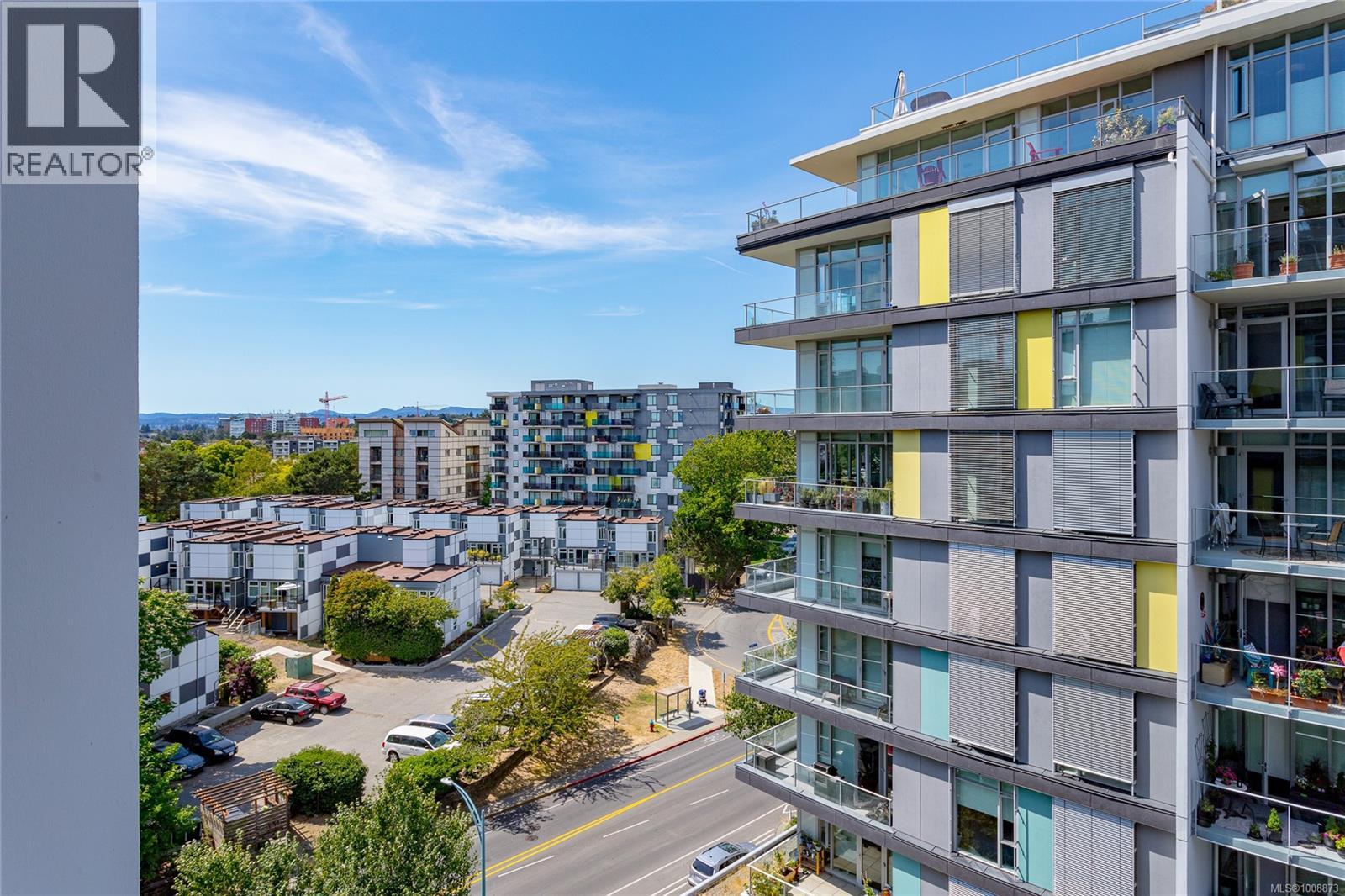 Photo 4 of 704 373 Tyee Rd, Victoria BC