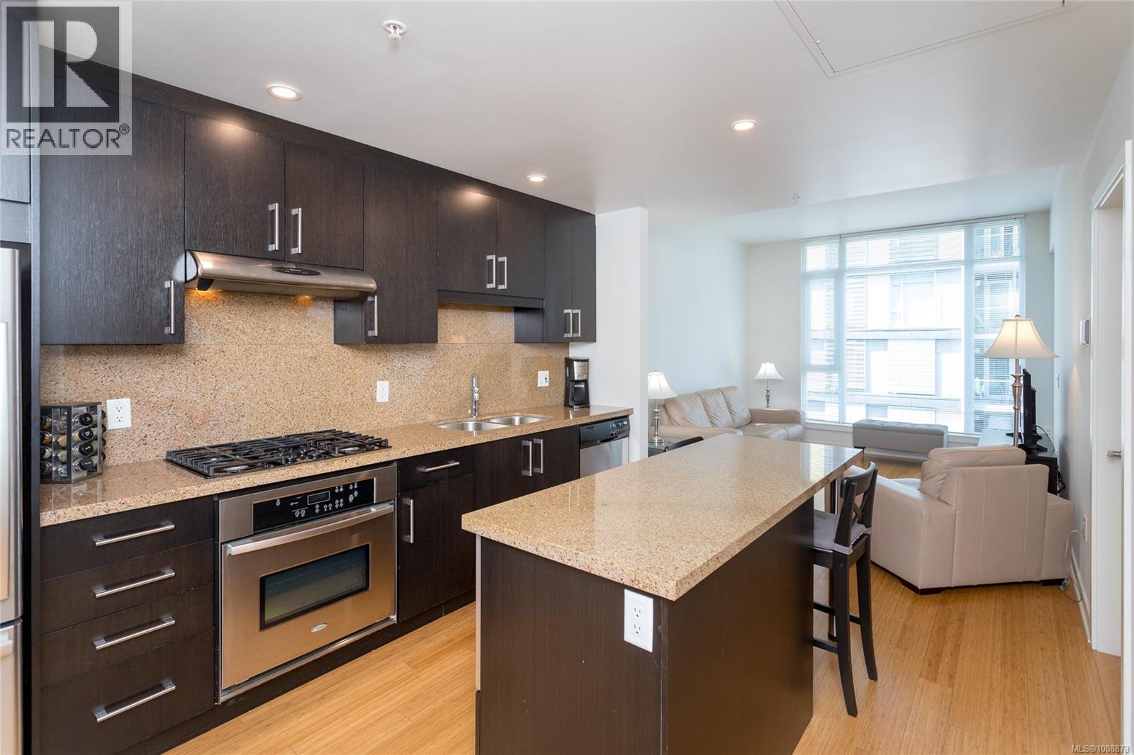 Photo 21 of 704 373 Tyee Rd, Victoria BC