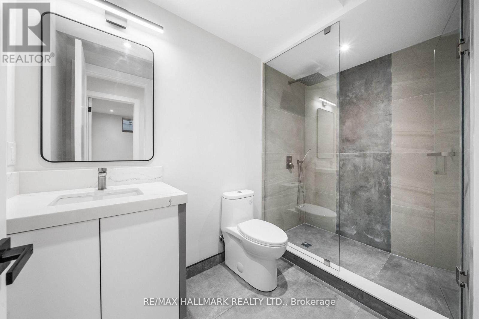 Photo 33 of 112 Randolph Road, Toronto ON