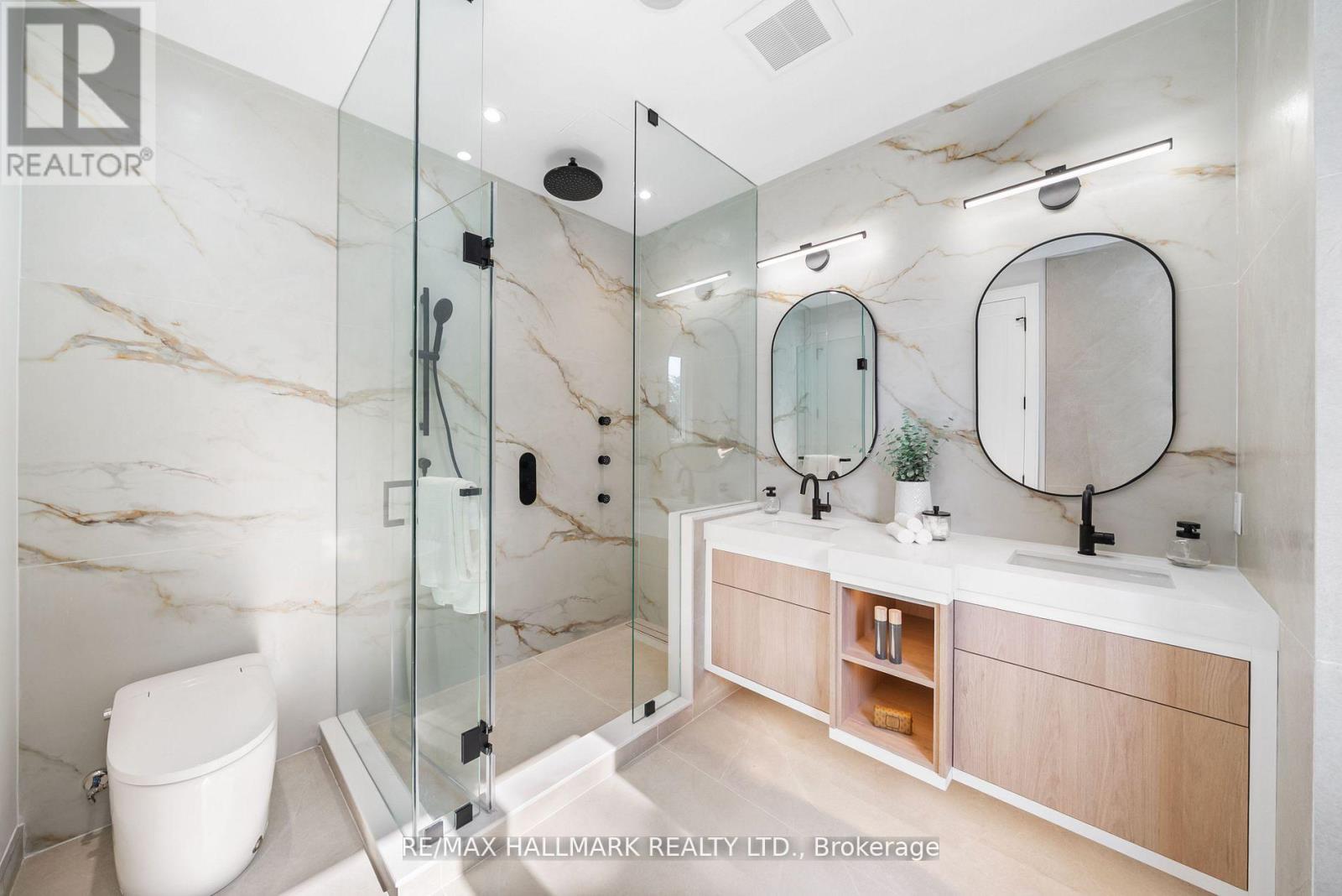 Photo 27 of 112 Randolph Road, Toronto ON