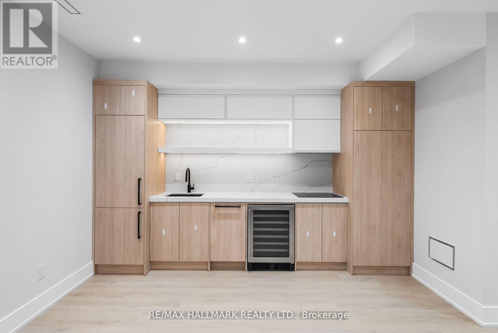Photo 39 of 112 Randolph Road, Toronto ON
