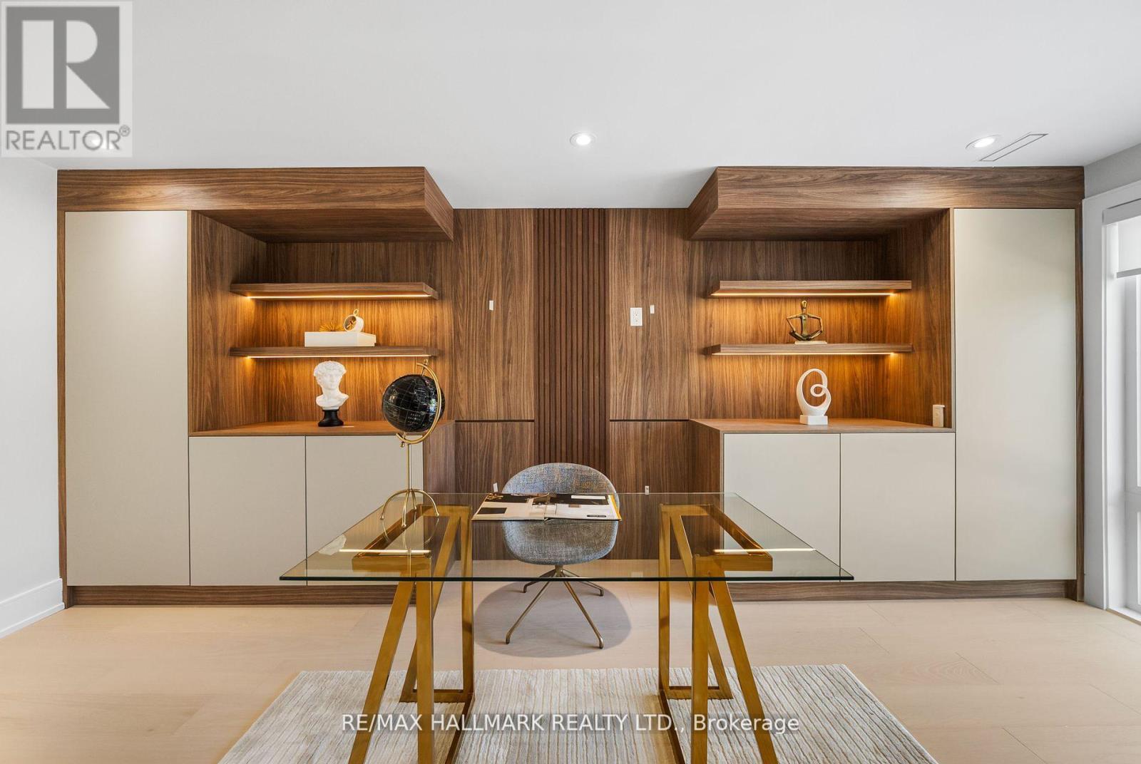 Photo 18 of 112 Randolph Road, Toronto ON