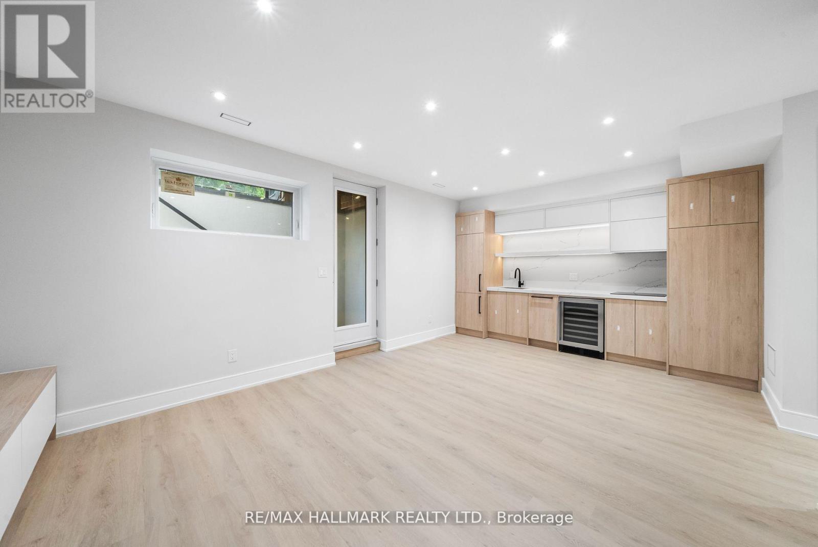 Photo 40 of 112 Randolph Road, Toronto ON