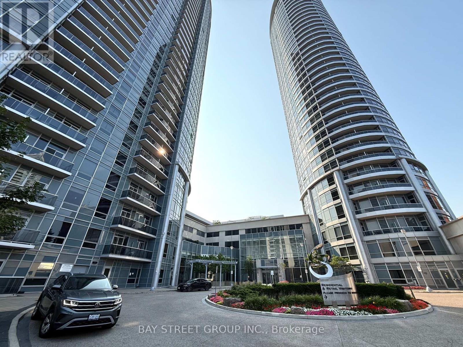 Photo 10 of 2325 135 Village Green Sq, Toronto ON