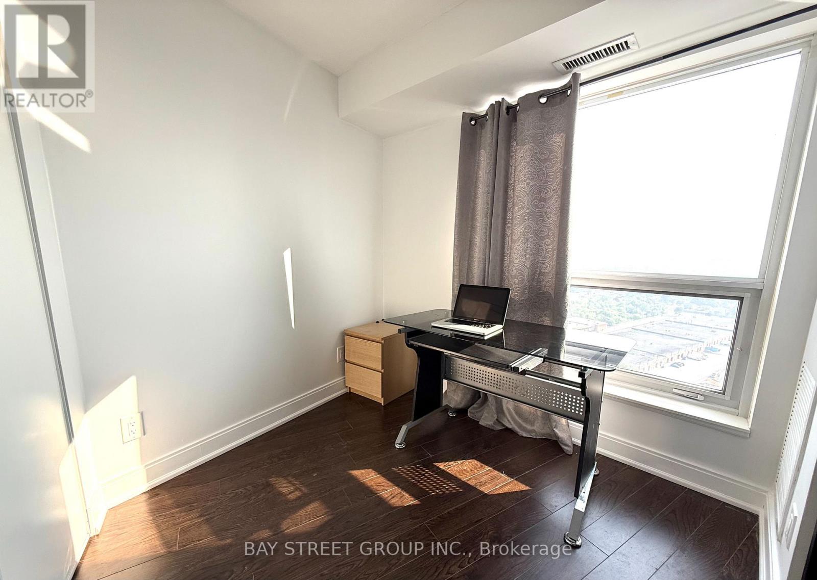 Photo 8 of 2325 135 Village Green Sq, Toronto ON