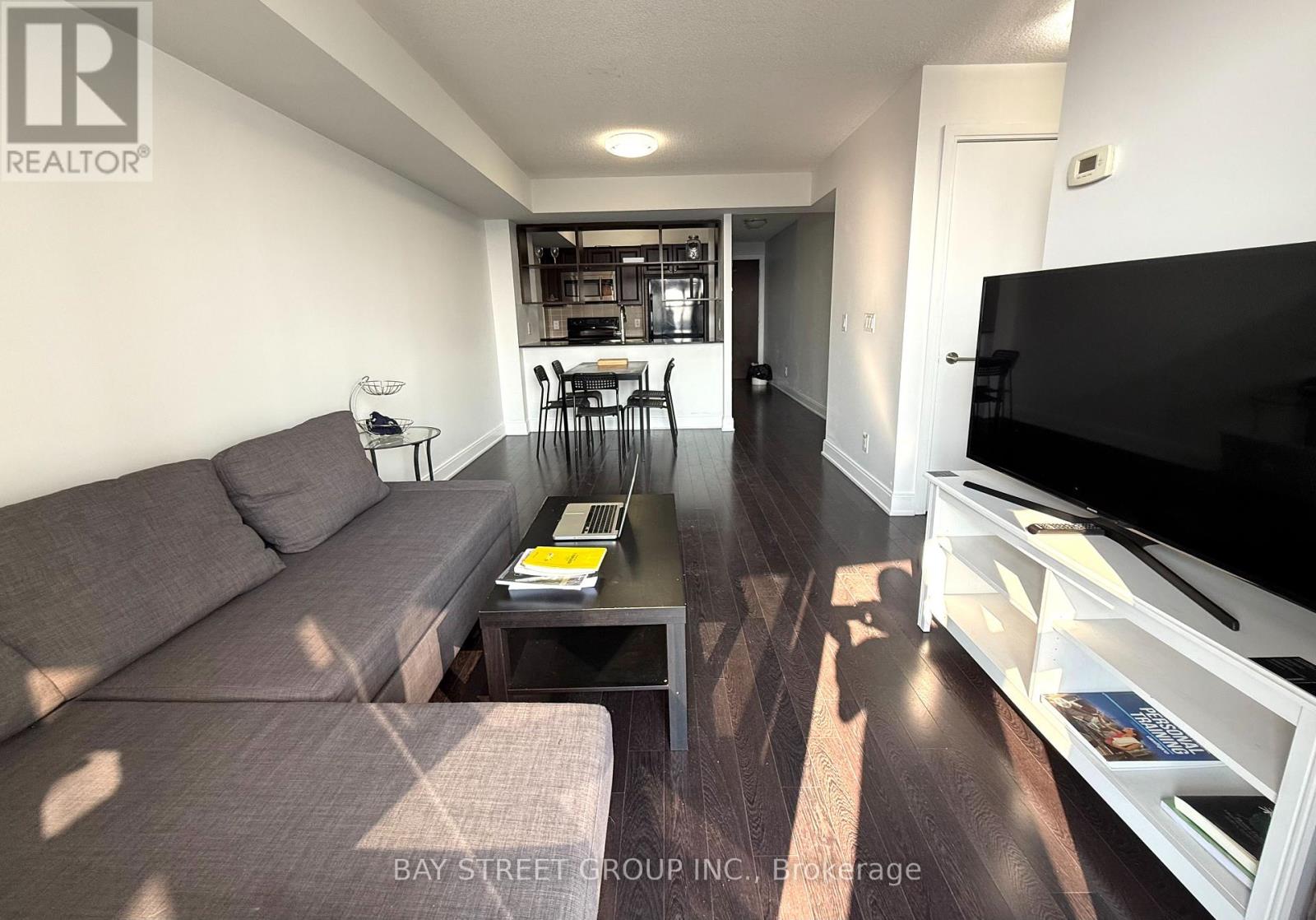 Photo 7 of 2325 135 Village Green Sq, Toronto ON