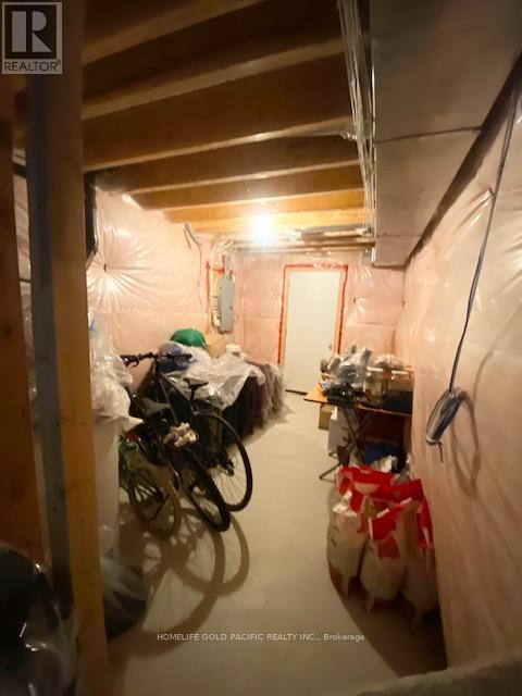 Photo 16 of 81 Beckett Avenue, Markham ON