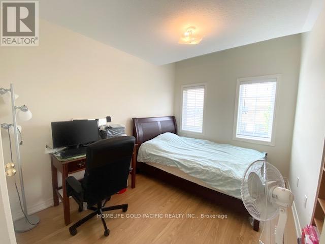 Photo 25 of 81 Beckett Avenue, Markham ON