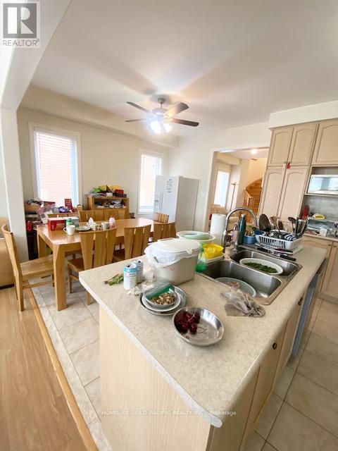 Photo 12 of 81 Beckett Avenue, Markham ON