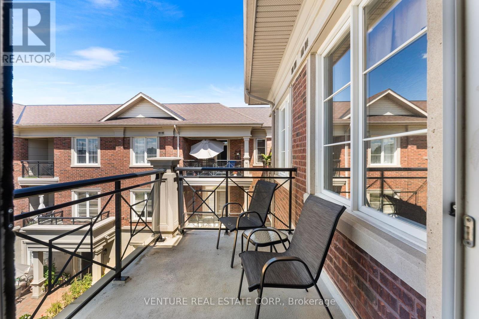Photo 16 of 302 9519 Keele Street, Vaughan ON