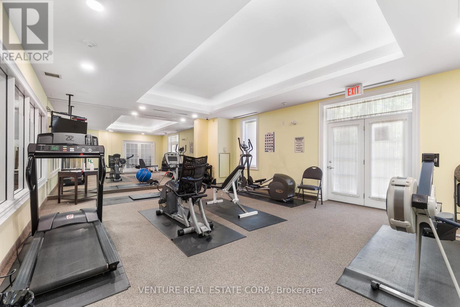 Photo 22 of 302 9519 Keele Street, Vaughan ON