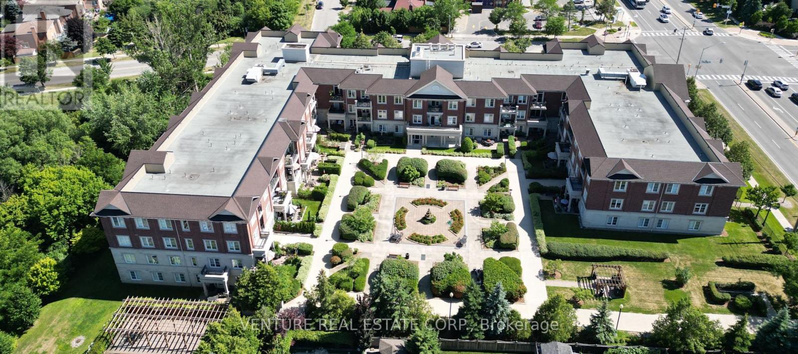 Photo 27 of 302 9519 Keele Street, Vaughan ON