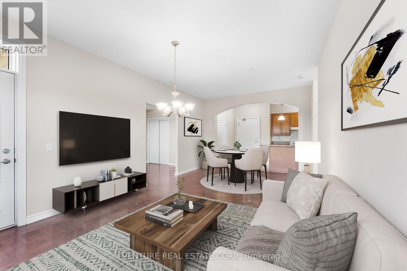 Photo 4 of 302 9519 Keele Street, Vaughan ON