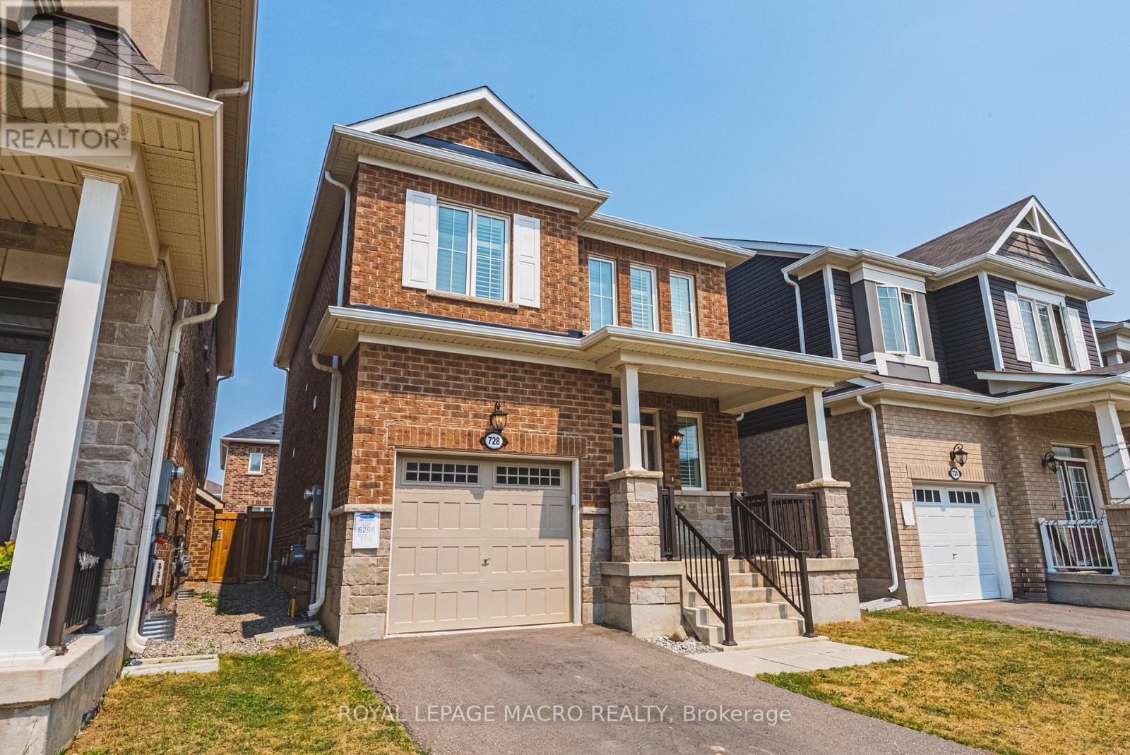 Photo 14 of 728 Kennedy Circle W, Milton ON