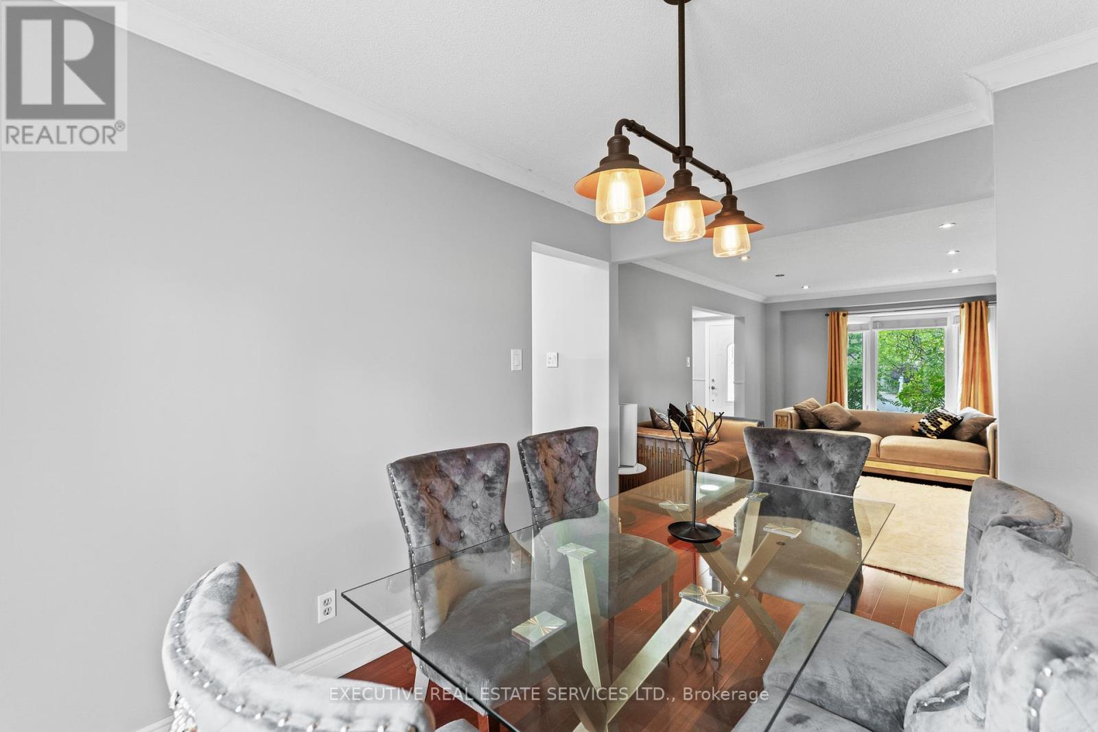 Photo 3 of 1342 Roylen Road, Oakville ON