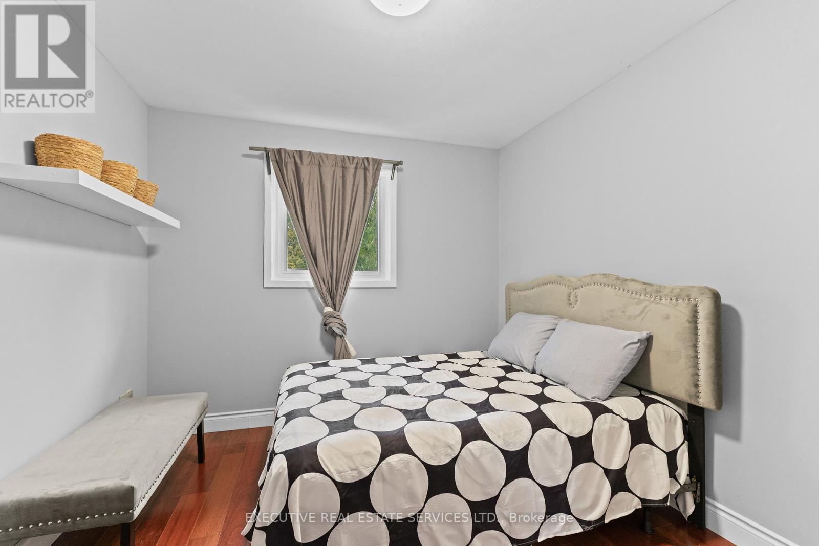 Photo 31 of 1342 Roylen Road, Oakville ON