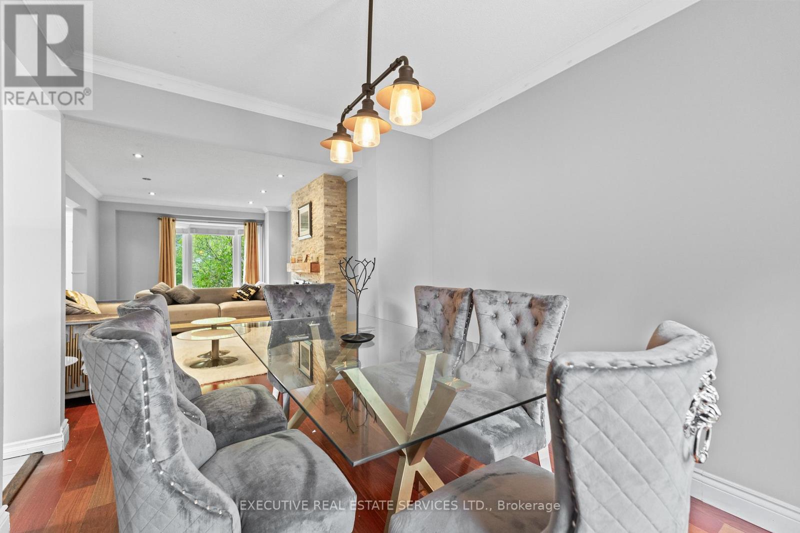 Photo 12 of 1342 Roylen Road, Oakville ON