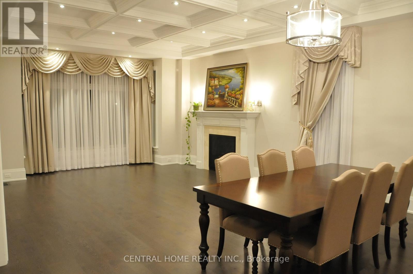 Photo 2 of 161 Florence Avenue, Toronto ON