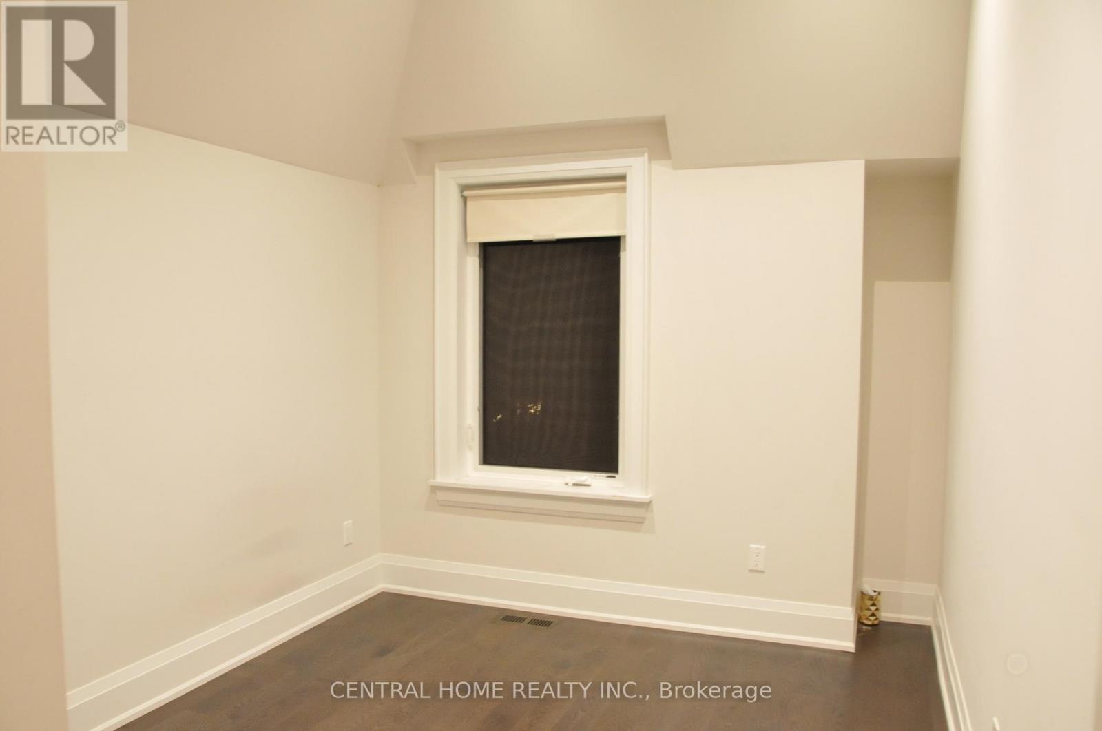 Photo 7 of 161 Florence Avenue, Toronto ON