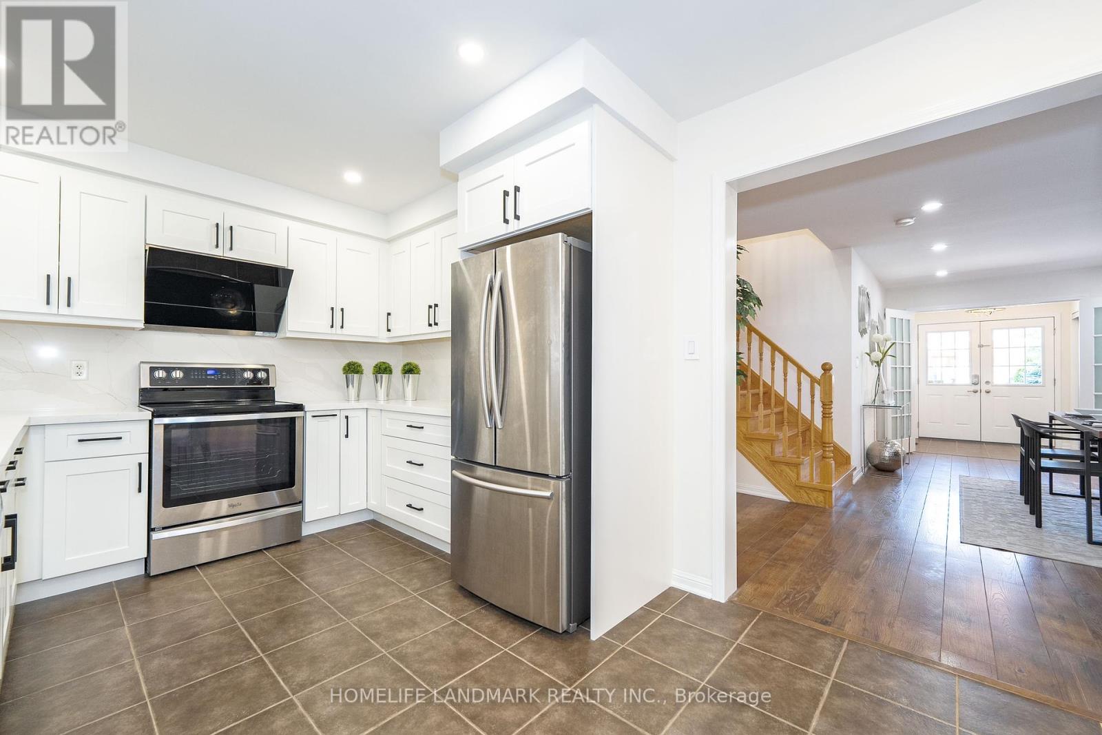 Photo 34 of 139 Dougherty Crescent, Whitchurchstouffville ON