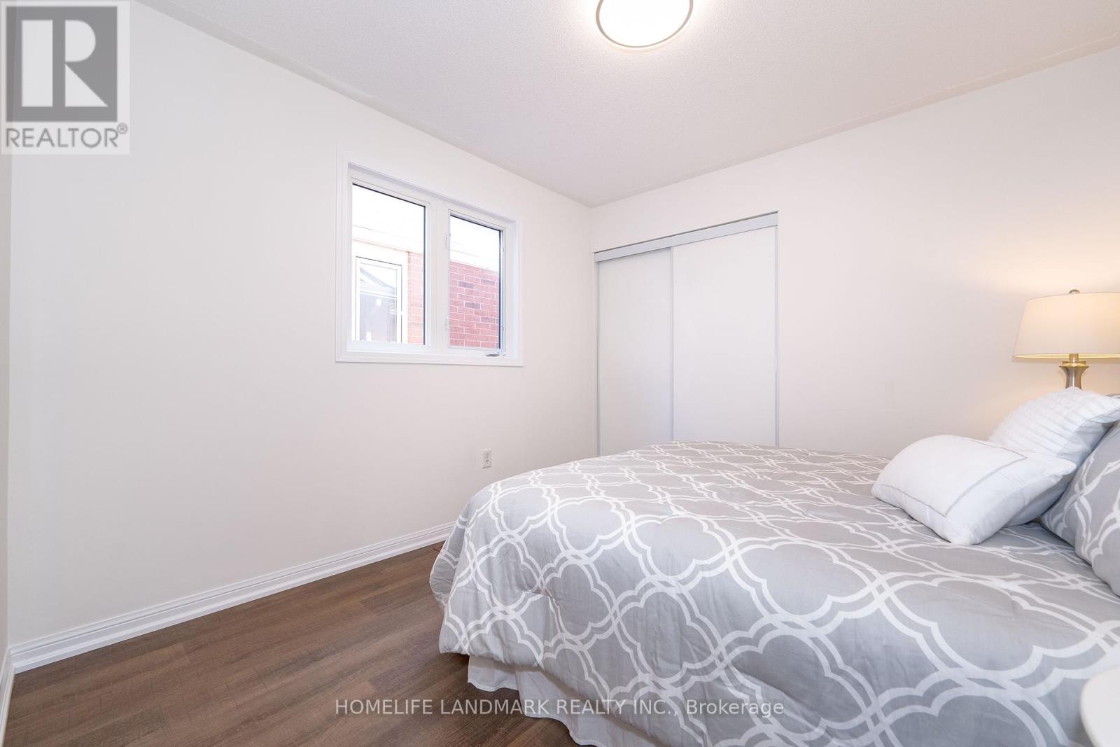 Photo 18 of 139 Dougherty Crescent, Whitchurchstouffville ON