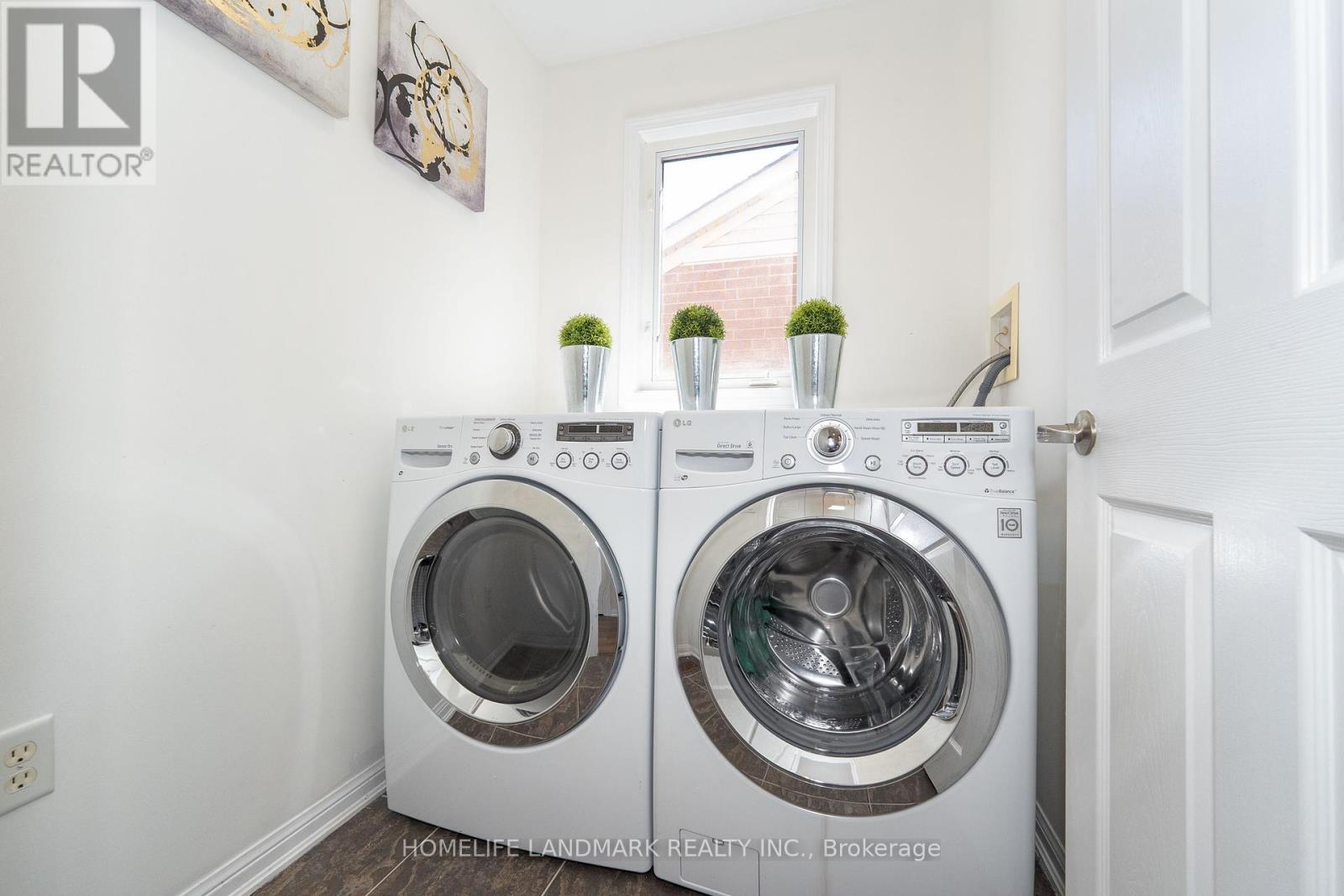 Photo 22 of 139 Dougherty Crescent, Whitchurchstouffville ON